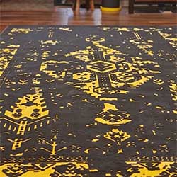 فرش طلایی و زرد