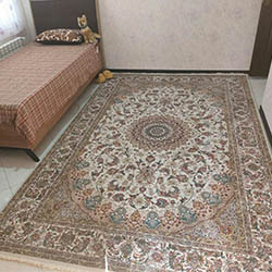 فرش ۷۰۰ شانه