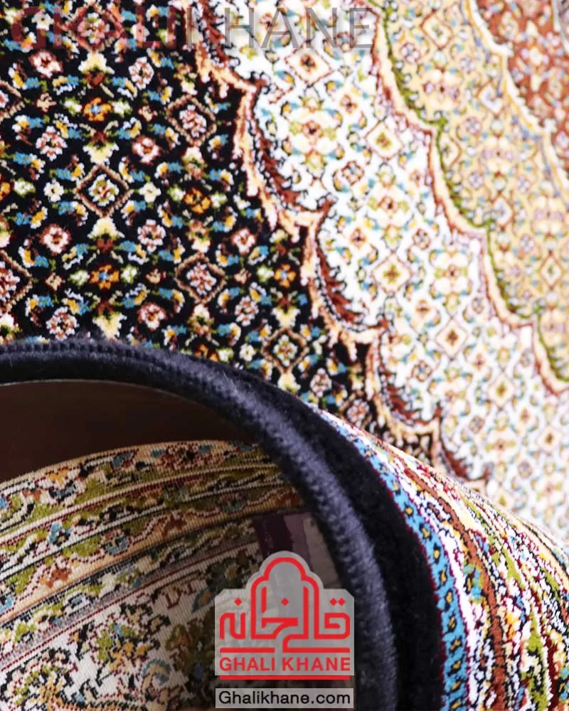 فرش نگین مشهد طرح ریز ماهی 700 شانه کد 2609 سرمه ای