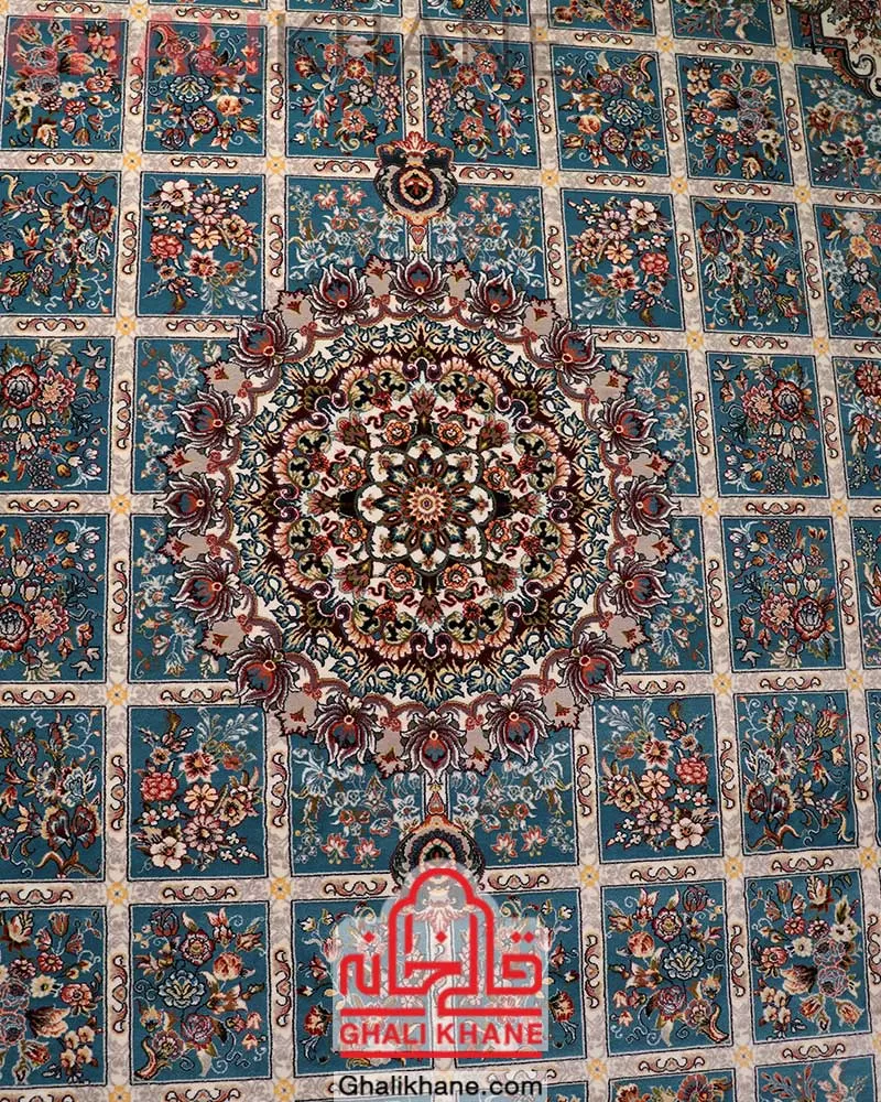 فرش نگین مشهد طرح خشتی 700 شانه آبی