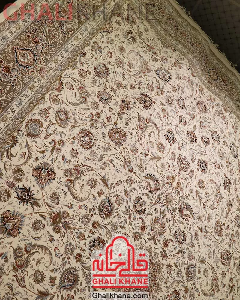 فرش زمرد مشهد کد 37003 کرم طرح افشان