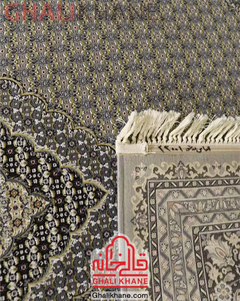 فرش زمرد مشهد 1200 شانه طرح ریز ماهی کد 23001 الماسی روشن