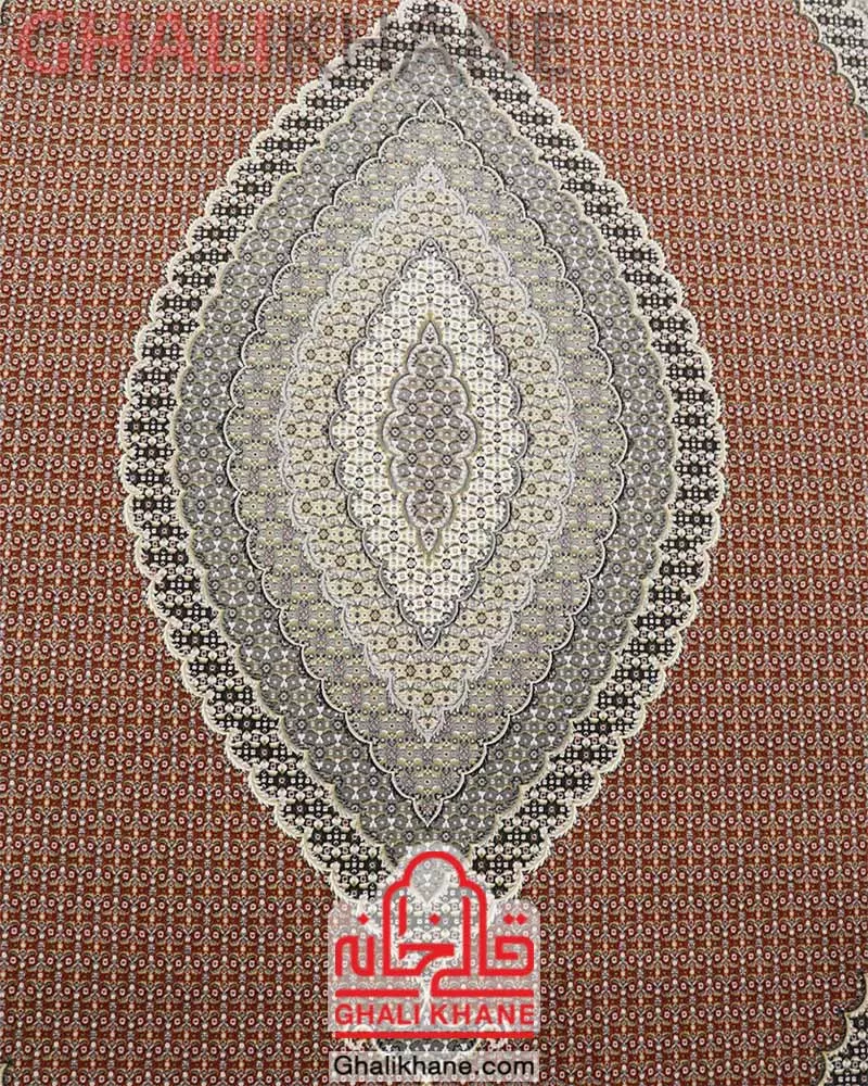 فرش زمرد مشهد 1200 شانه طرح ریز ماهی کد 23001 لاکی سرمه ای