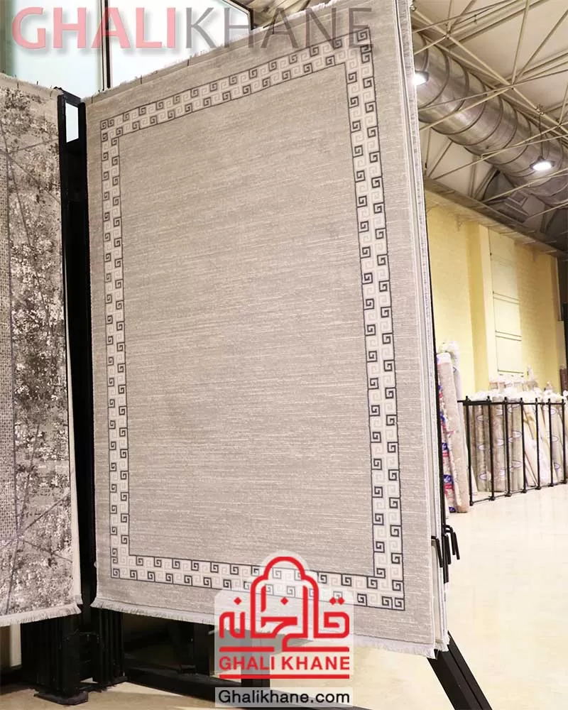 فرش مدرن زمرد مشهد طرح ورساچه کد 8007 سیلور کرم