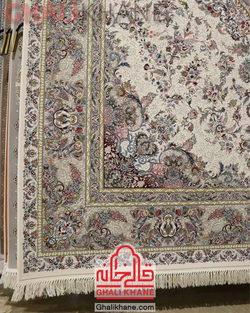 فرش زمرد مشهد کد 55000 کرم ۱۵۰۰ شانه
