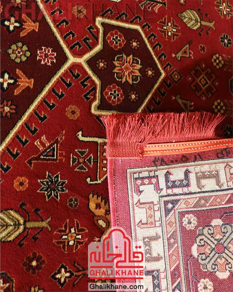 فرش زمرد مشهد مدل گبه 700 شانه کد 38005 لاکی