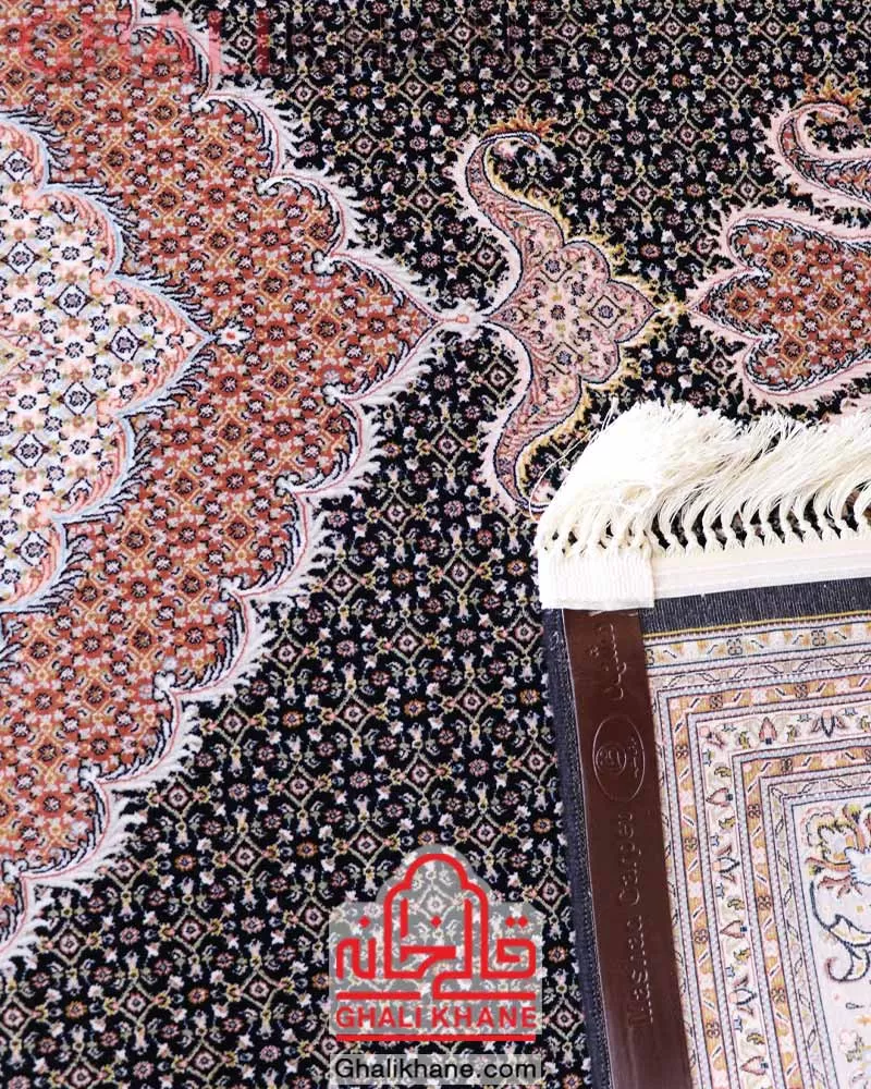 فرش مشهد طرح ریز ماهی سرمه ای 1200 شانه