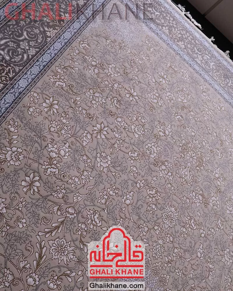 فرش زمرد مشهد 700 شانه کد 28001 کرم