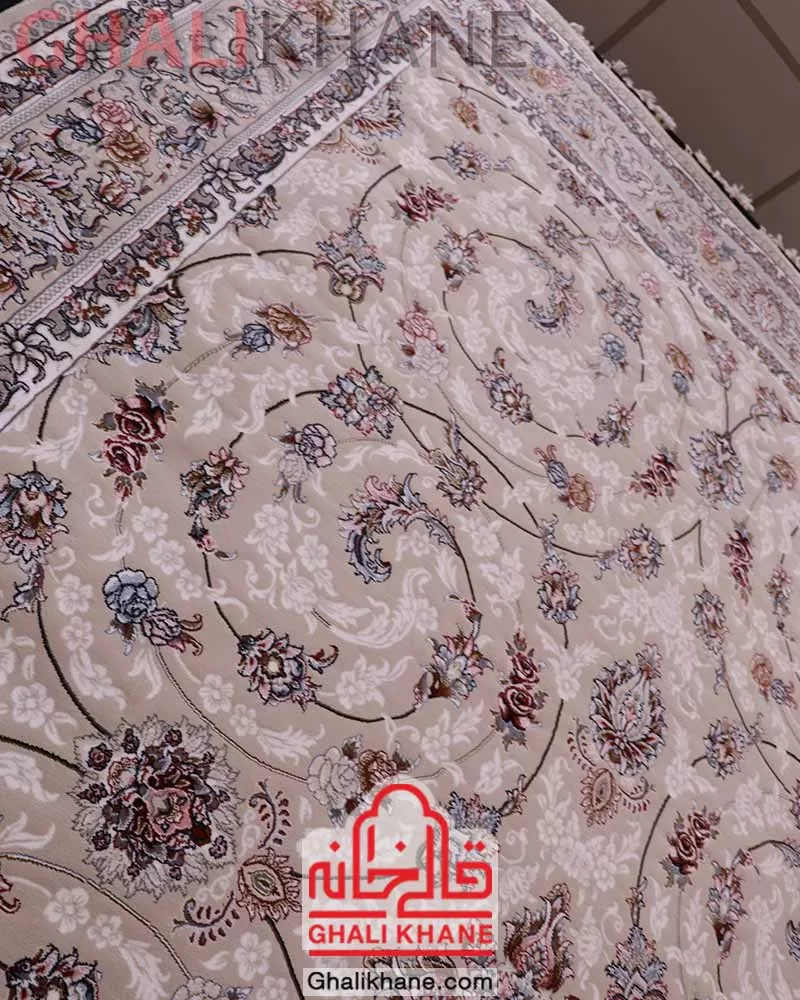 فرش زمرد مشهد 700 شانه کد 28003 کرم