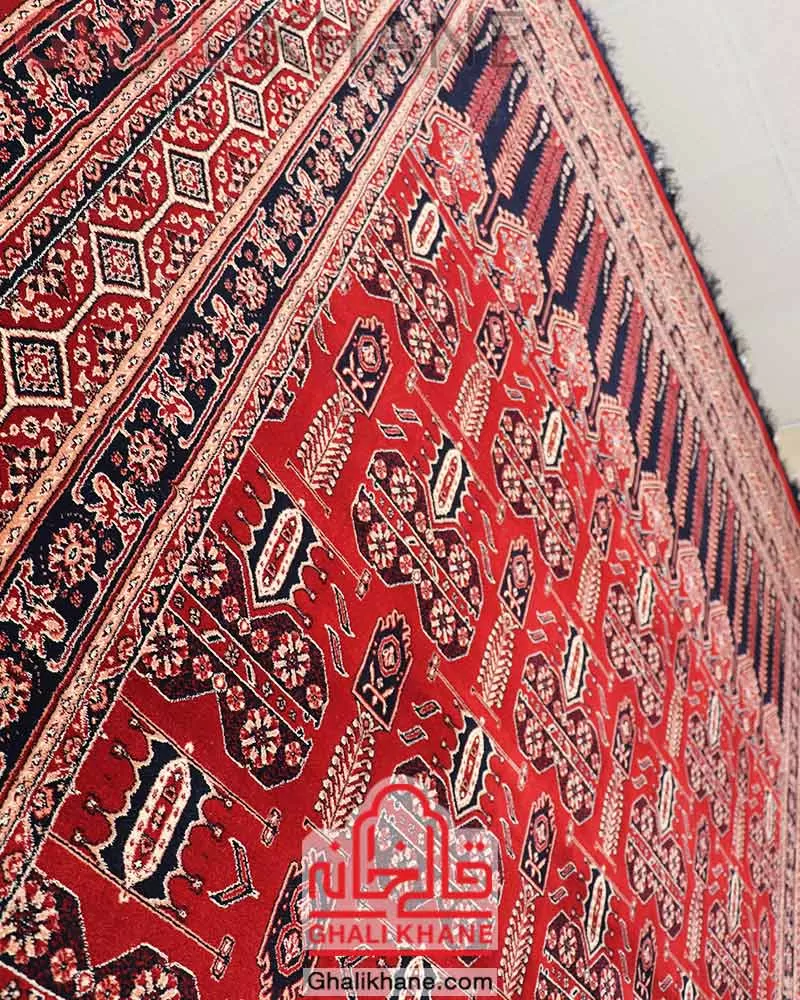 فرش مشهد رنگ زمینه لاکی کد 871345