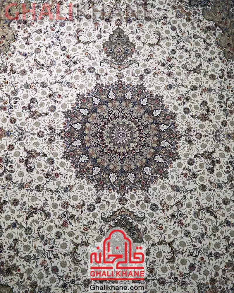 زمرد مشهد کد 57000 کرم با سرمه‌ای