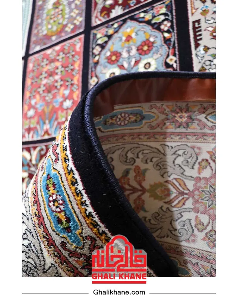فرش هیوا 700 شانه طرح خشتی سرمه‌ای