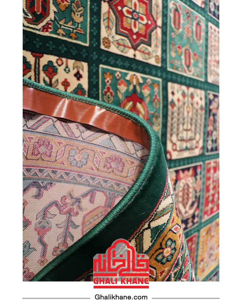 فرش هیوا 700 شانه طرح خشتی سبز
