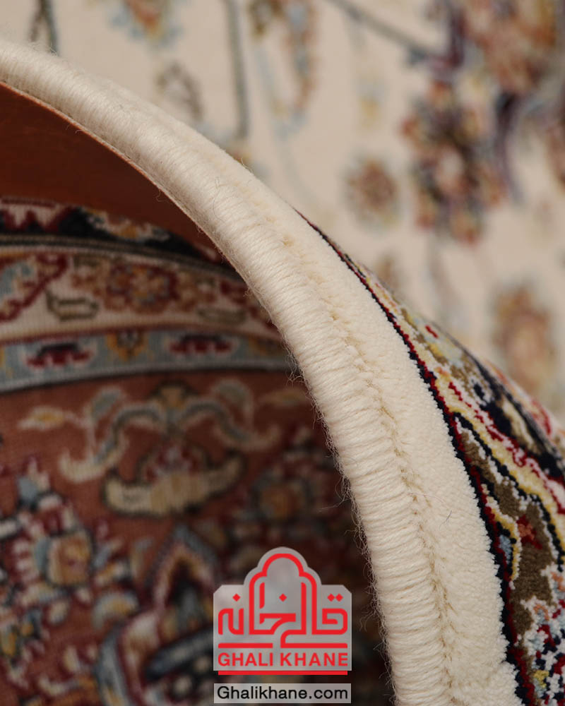 فرش زمرد مشهد 700 شانه کد 25010 کرم حاشیه پیازی