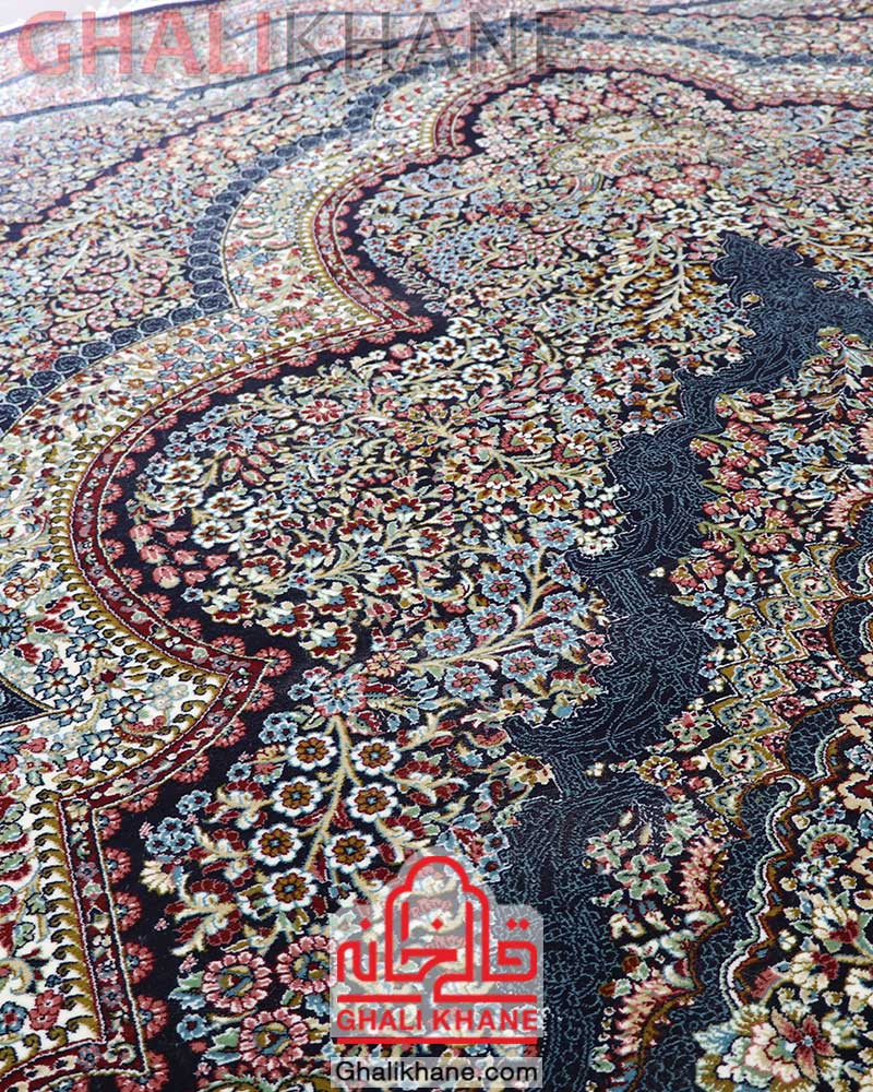 فرش ماشینی مشهد 700 شانه کد 722008 سرمه ای