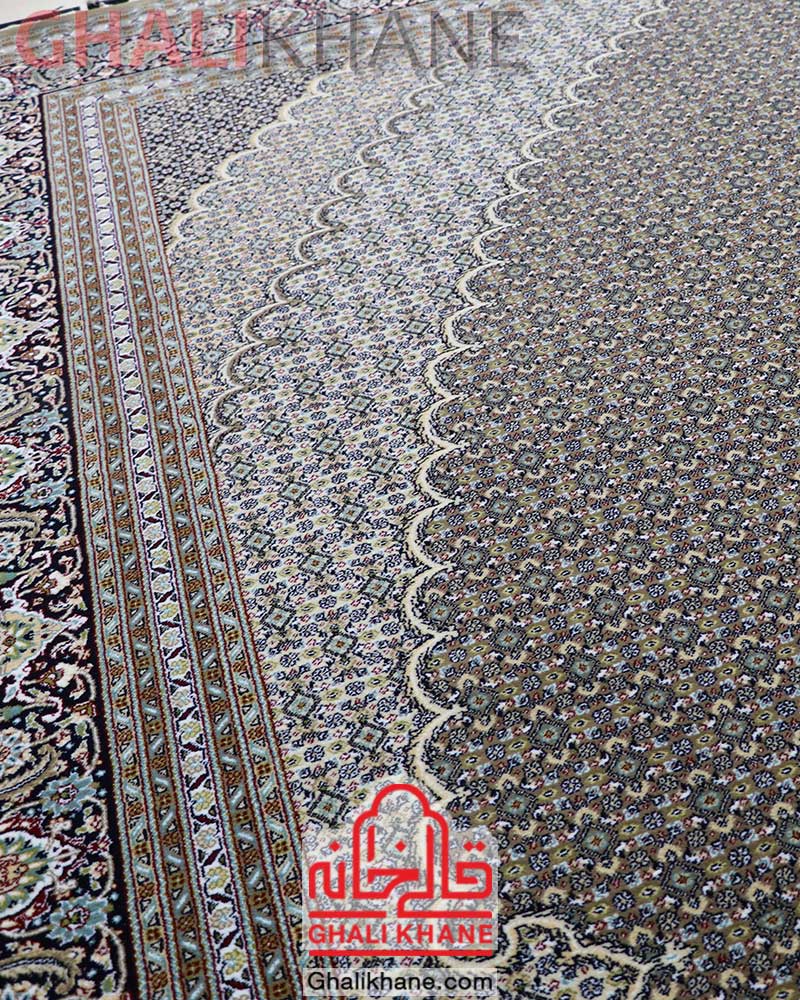 فرش مشهد طرح ریزماهی کد 87034 گردویی