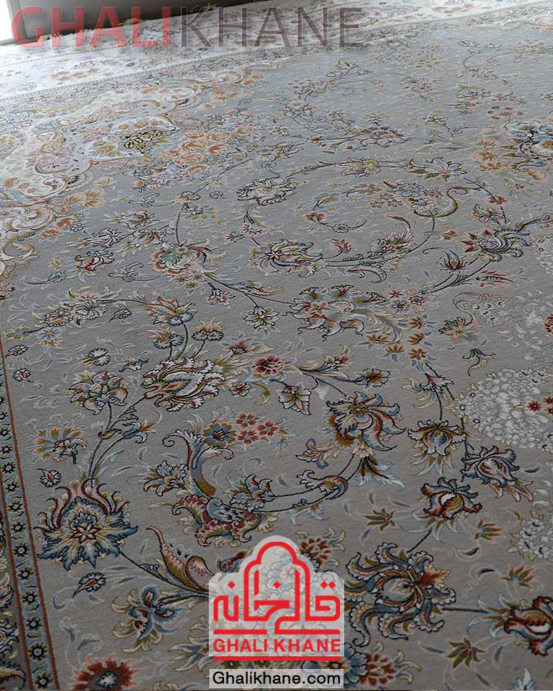 فرش مشهد کد 802080 نقره ای