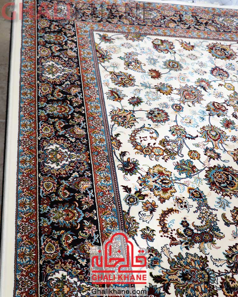 فرش نگین مشهد کد 2591 کرم حاشیه سرمه ای