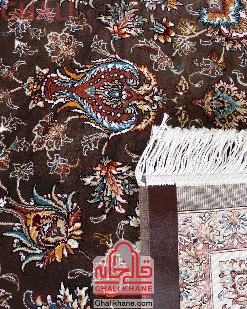 فرش نگین مشهد کد 2591 گردویی 700 شانه