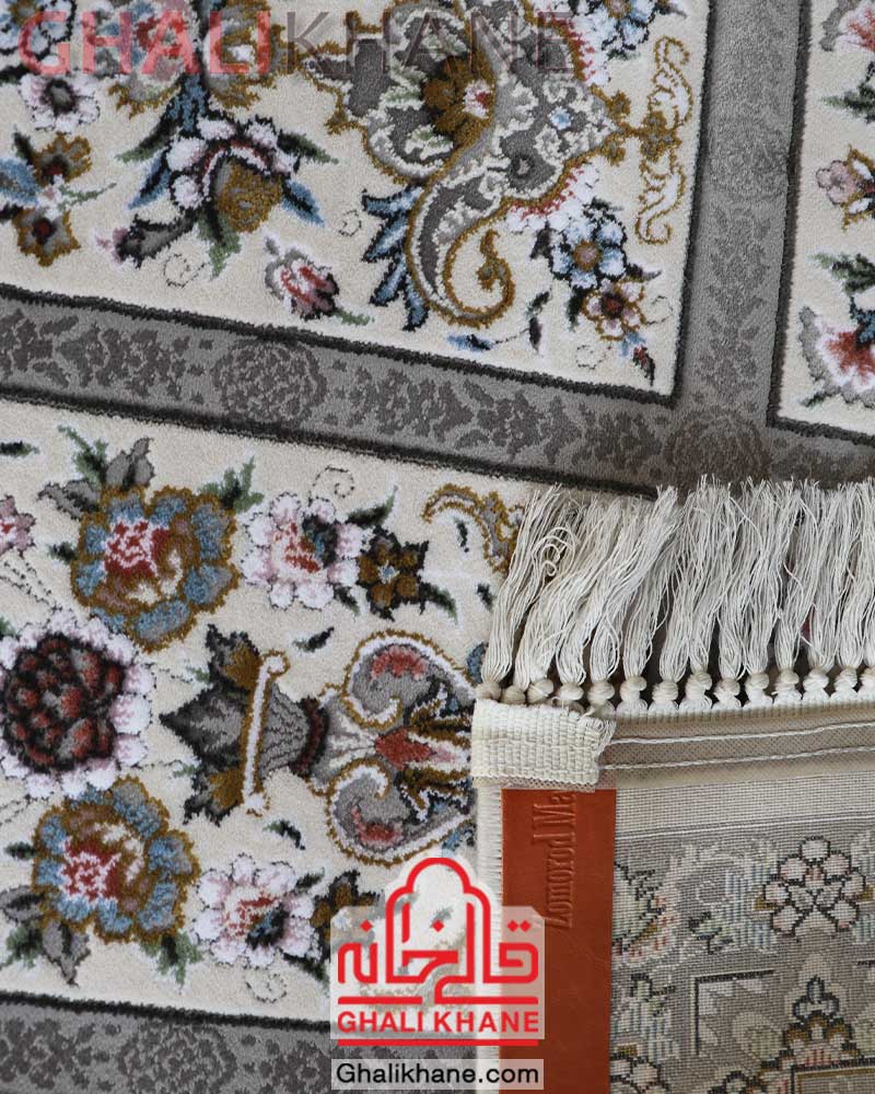 فرش زمرد مشهد کد 30005 کرم 700 شانه