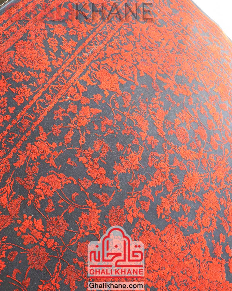 فرش تهران طرح گلاریس سرمه‌ای لاکی